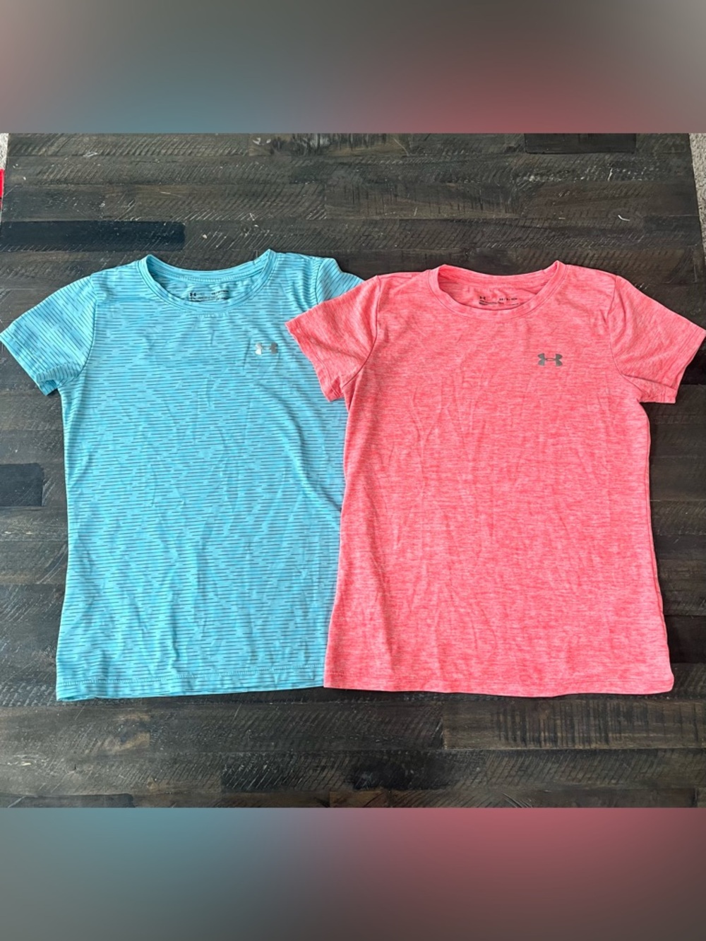 Lot of 2 Under Armour Women’s XS Tech T-Shirts Pink Heather & Blue Striped